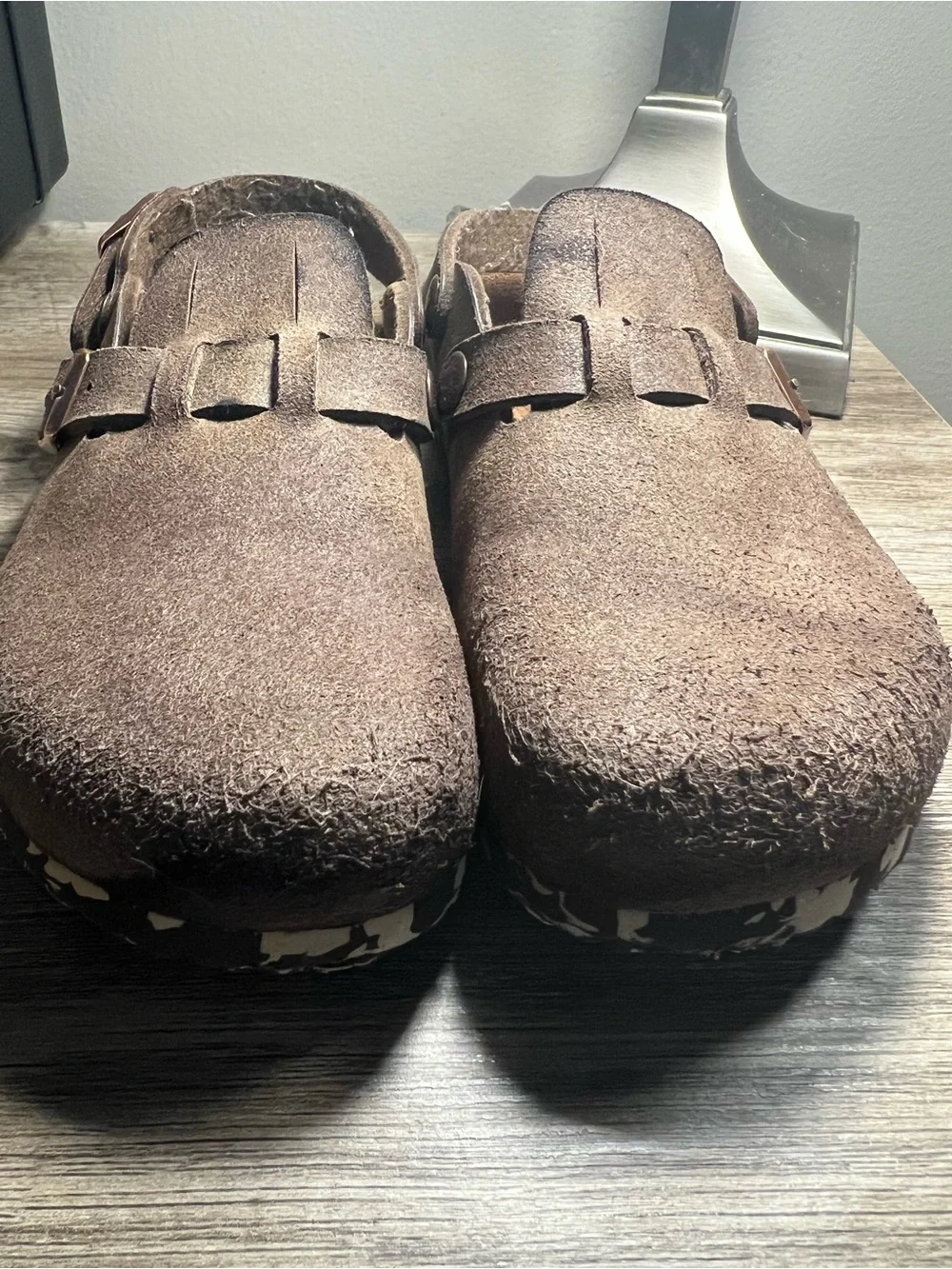 Birkenstock Kids Brown Suede Strap Clogs with Buckle stock (20)